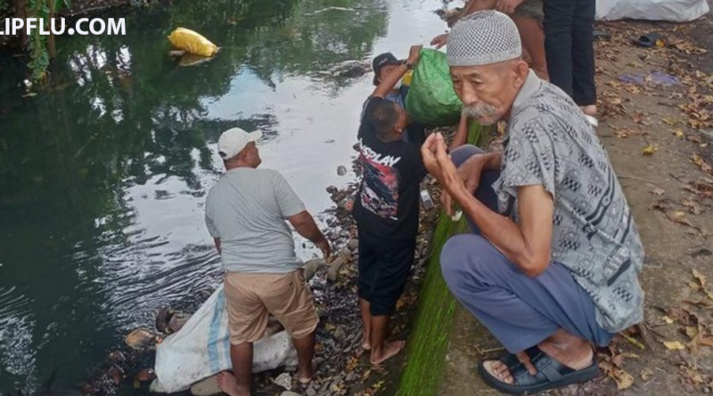 Viral Pemobil Buang Sampah diKanal